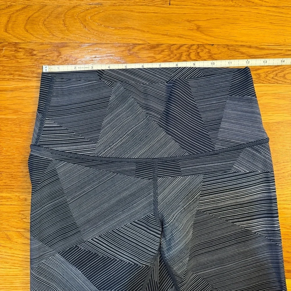 Lululemon Wunder Under Crop HR Full-On Luxtreme 21
